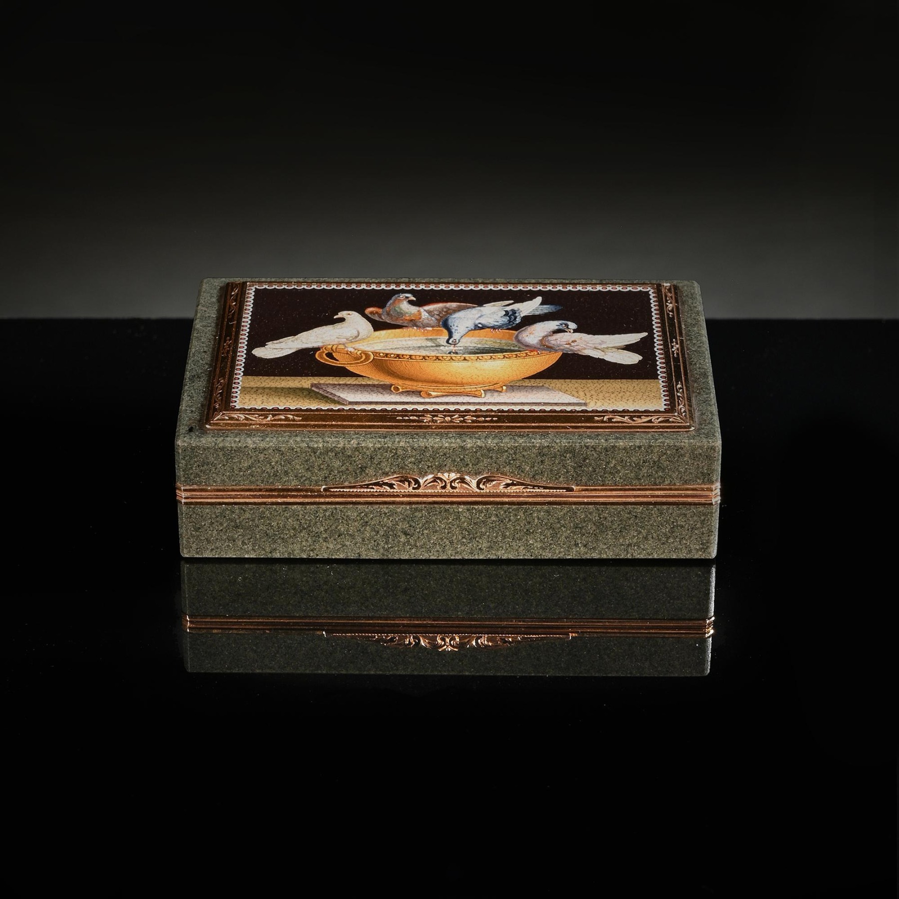 Exceptional and Highly Important Micromosaic Gold Mounted Jasper Snuff Box, most probably by Gioacchino Barberi with the box likely by Moulinié, Bautte & Moynier.