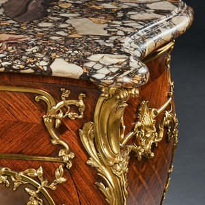 Pair of Gilt Bronze Mounted 19th Century French Kingwood and Vernis Martin Petit Commodes,