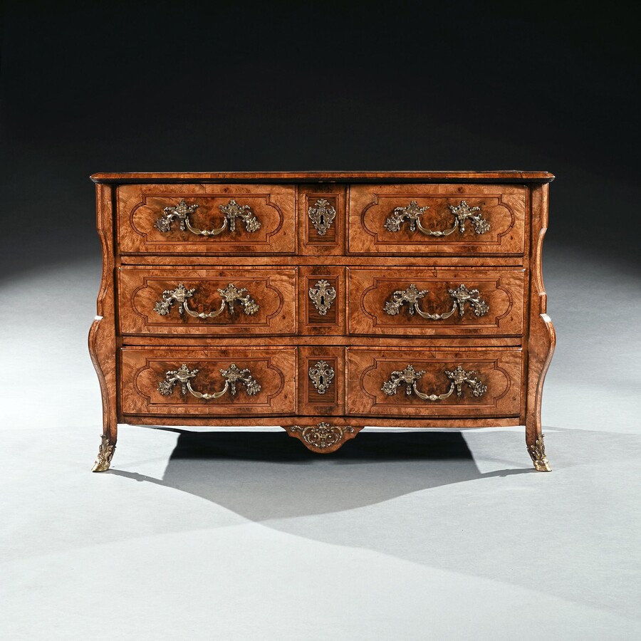 An Exceptionally Fine Early 18th Century French Regence Commode Attributed to Thomas Hache of Grenoble 