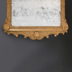 18th Century George II Period Carved Gesso and Giltwood Mirror Of Excellent Proportions 